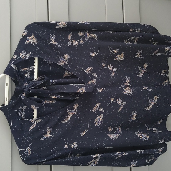 Printed Crepe Tie Mock neck Blouse! - Picture 5 of 8